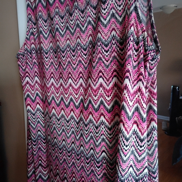 Tacera 1X Pink Black White Chevron Sleeveless Dress Keyhole Neck Metallic Accent - Picture 10 of 10